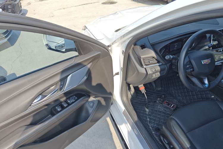 Used Cadillac CT4 2023 25T Luxury Model