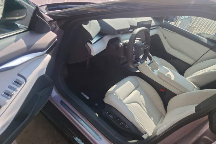 Used XPeng P7 2025 Model—702 Long Range Ultra
