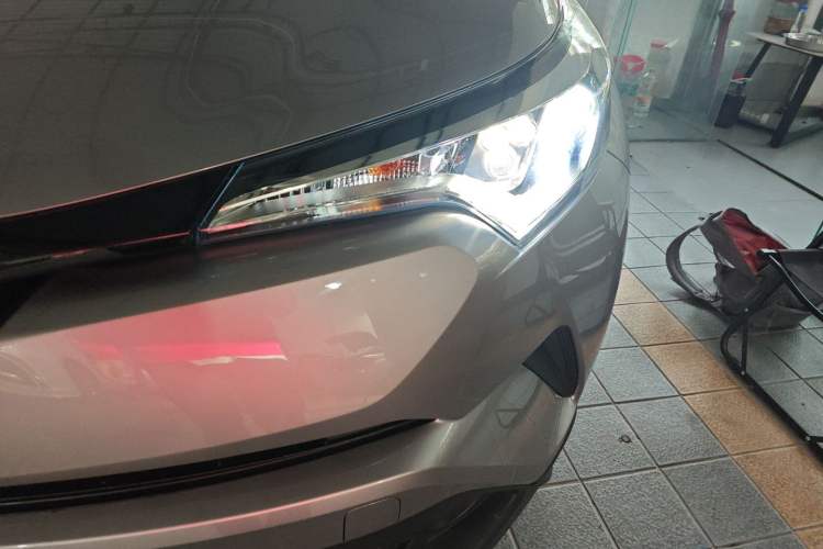Used Toyota IZOA 2018 2.0L Yichi Version China VI Standard
