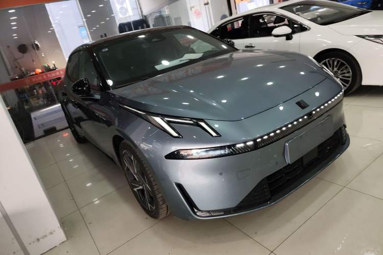 Used Lynk & Co 07 2024 EM-P 126 Long-Range Ultra