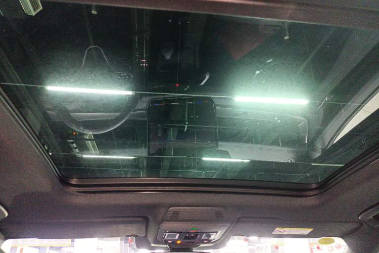 Used Volkswagen Tayron 2025 Tiguan L 380TSI 4Motion Luxury Easy Package