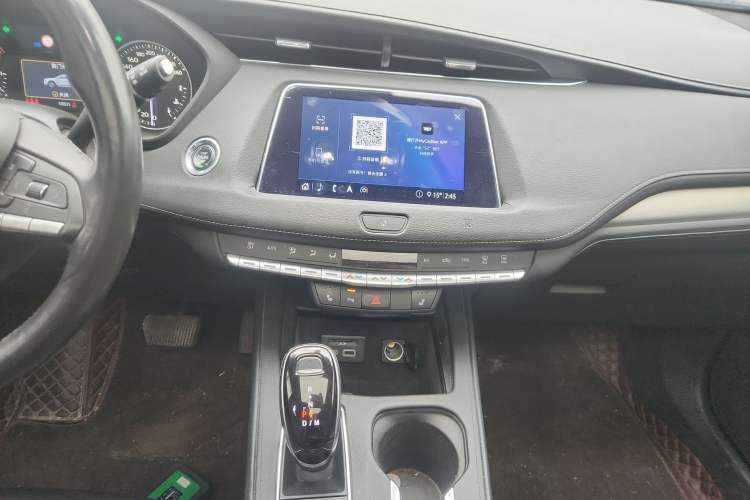 Used Cadillac XT4 2018 28T Two-Wheel Drive Leading Version
