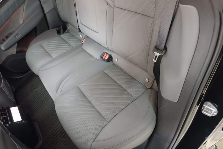 Used Zeekr 001 2025 WE Edition 95 kWh All-Wheel Drive