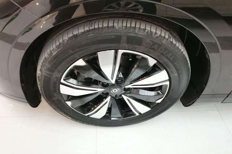 Used  A07 2025 Range-Extended "Truly Delicious" 140 Elite Version
