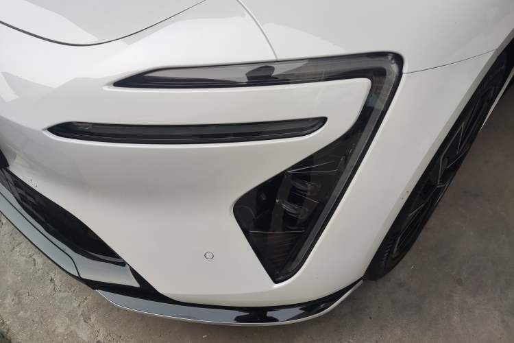 Used  06 2025 Max All-Electric Version