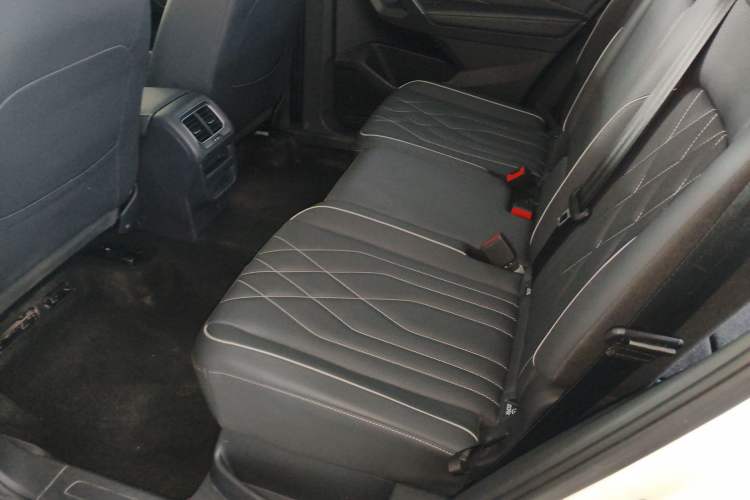 Used Volkswagen Tiguan L 2024 300TSI Automatic Two-Wheel Drive Smart Edition
