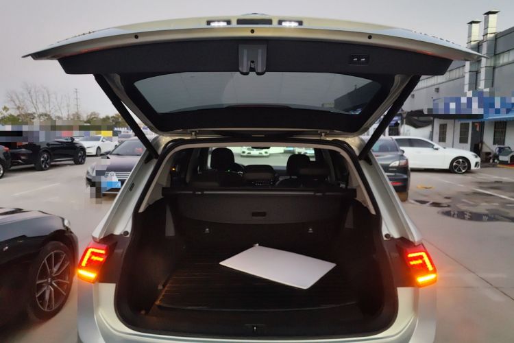 Used Volkswagen Tiguan L 2017 380TSI Automatic All-Wheel-Drive Luxury Edition
