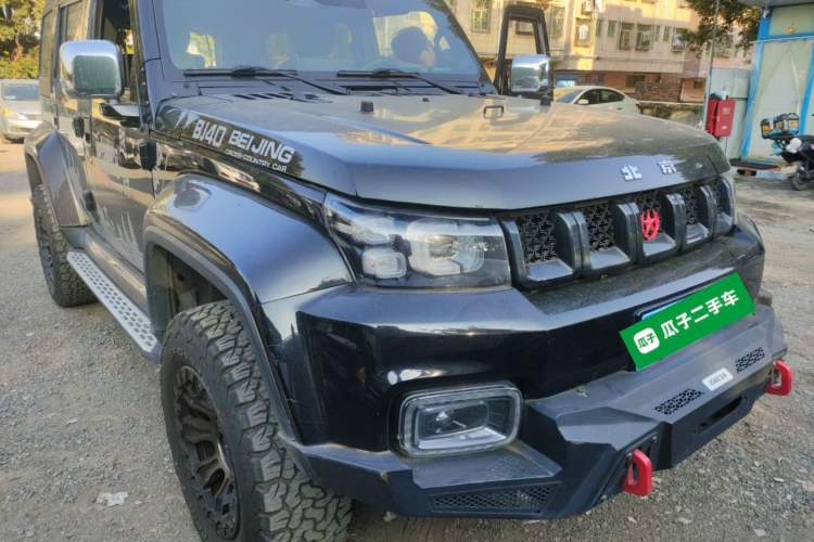 Used  BJ40 2020 2.0T Automatic Four-Wheel Drive Urban Hunter Edition Chivalrous Type
