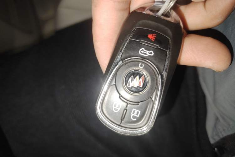 Used Buick GL8 2022 Land Business Class 652T Luxury Model
