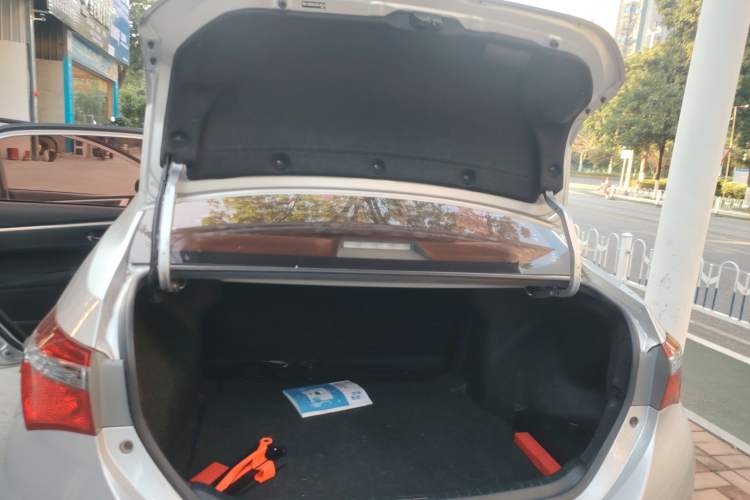 Used Toyota Corolla 2017 Revised Version 1.2T S-CVT GL-i
