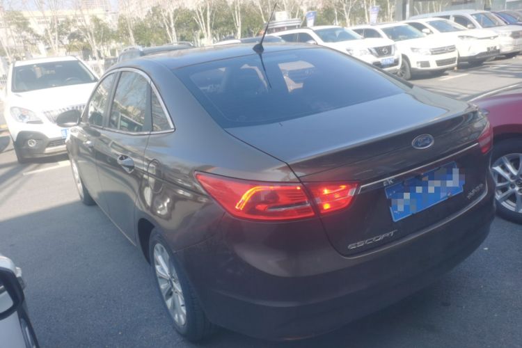 Used Ford Escort 2015 1.5L Automatic Fashion Model
