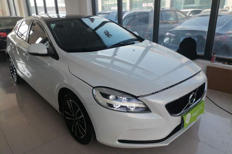 Used Volvo V40 2017 T3 Zhiyi Edition
