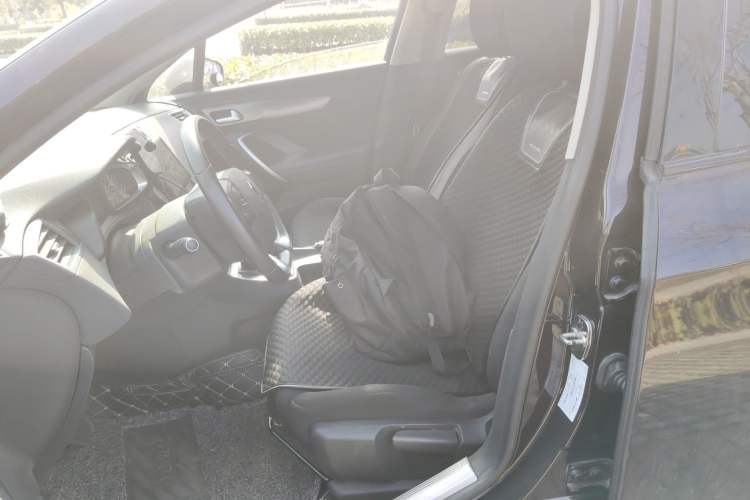 Used  4S 2016 1.2T Automatic Advanced THP130
