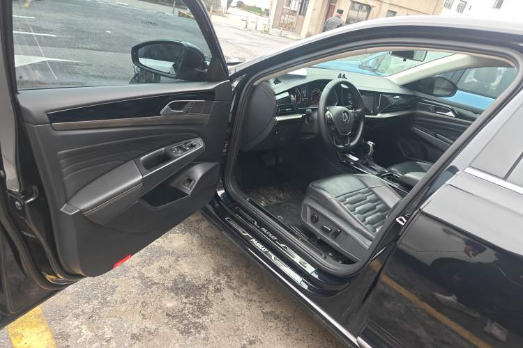 Used Volkswagen Passat 2019 330TSI Elite Edition China VI
