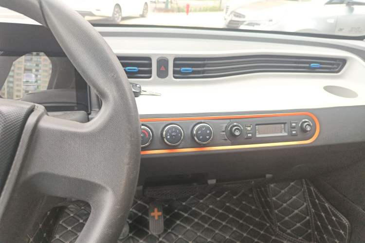 Used Wuling Hongguang MINIEV 2021 Macaron Fashion Model Lithium Iron Phosphate