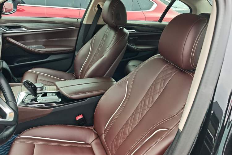 Used BMW 5 Series New Energy 2020 Mileage Upgrade Version 530Le Luxury Package