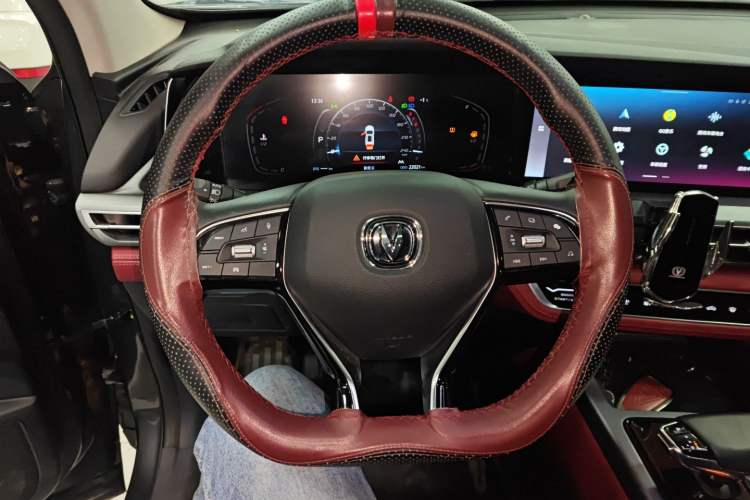 Used Changan CS75 PLUS 2022 1.5T Automatic Luxury Model
