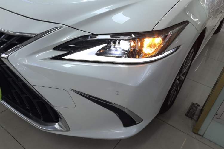 Used Lexus ES 2022 200 Excellence Edition
