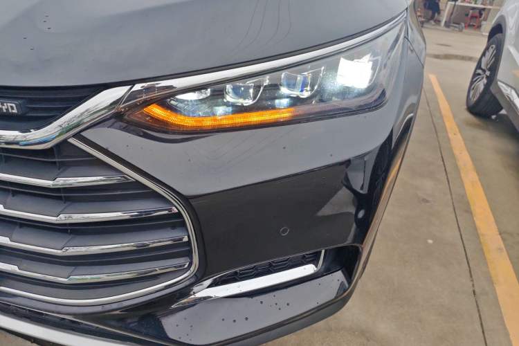 Used BYD Tang 2018 2.0T Automatic Smart Connect Prestige 7-Seater China V Standard