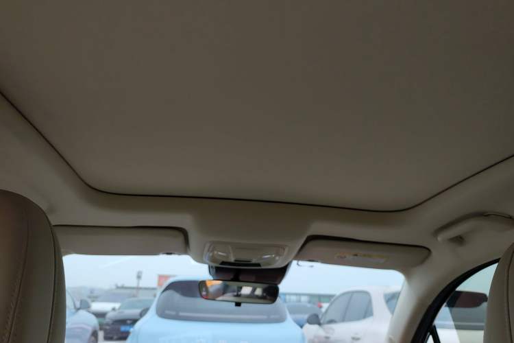 Used ORA Good Cat 2023 401 km Standard Range Premium Version Lithium Iron Phosphate