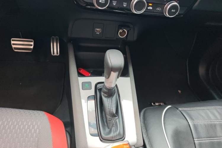 Used Honda LIFE 2021 1.5L CVT SPORT Heartbeat Edition