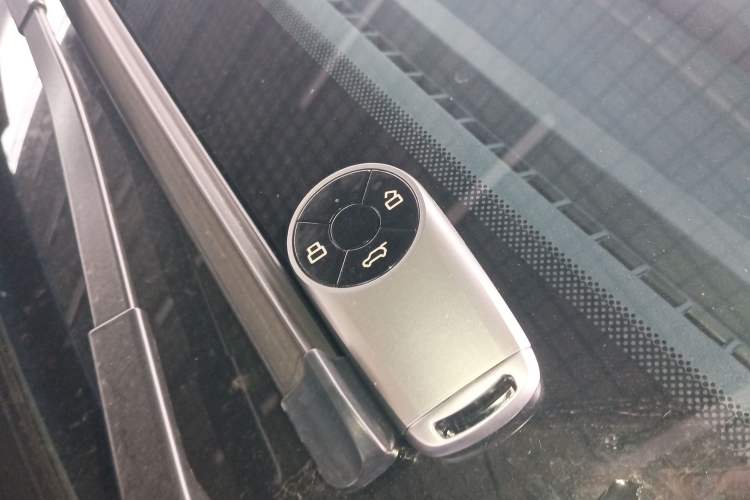 Used ORA Good Cat 2023 401 km Standard Range Premium Version Lithium Iron Phosphate