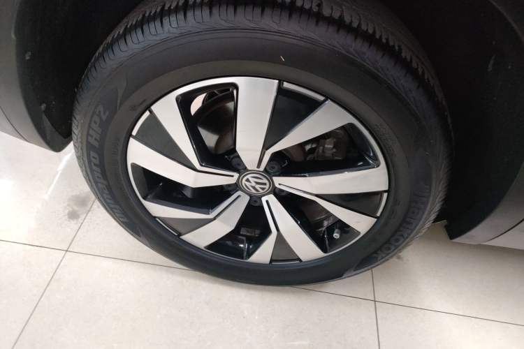 Used Volkswagen Tayron 2020 330TSI Two-Wheel Drive Luxury Smart Connectivity Version
