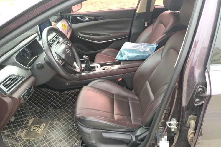 Used Changan Raeton CC 2018 1.5T Manual Elegant Model China V Standard