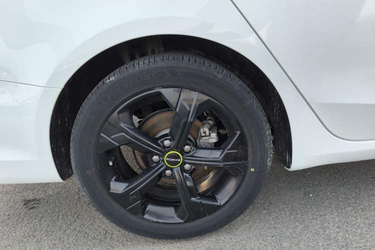 Used Roewe i6 MAX 2020 300TGI Automatic Sporty Cool Edition
