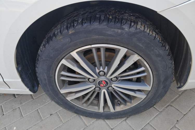 Used Roewe i5 2019 1.5L Automatic 4G Connected Langhao Edition
