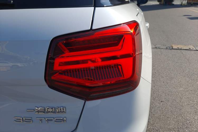 Used Audi Q2L 2021 35 TFSI Fashion Dynamic Model
