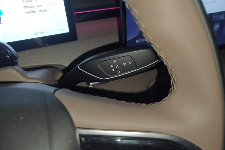 Used Chery Tiggo 8 PLUS 2025 290TGDI DCT Prestige 5-Seater
