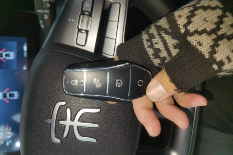 Used BYD Song L DM-i 2025 Intelligent Driving Version 112 km Beyond-Range Type
