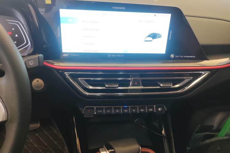 Used Oshan X5 2021 1.5T DCT Prestige Edition
