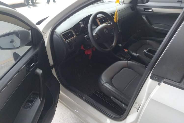 Used Skoda Rapid Spaceback 2014 1.6L Automatic Enjoyment Edition