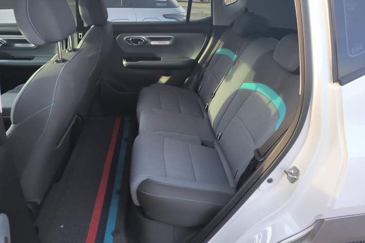 Used AION Y 2023 Plus 610 Enjoy Edition