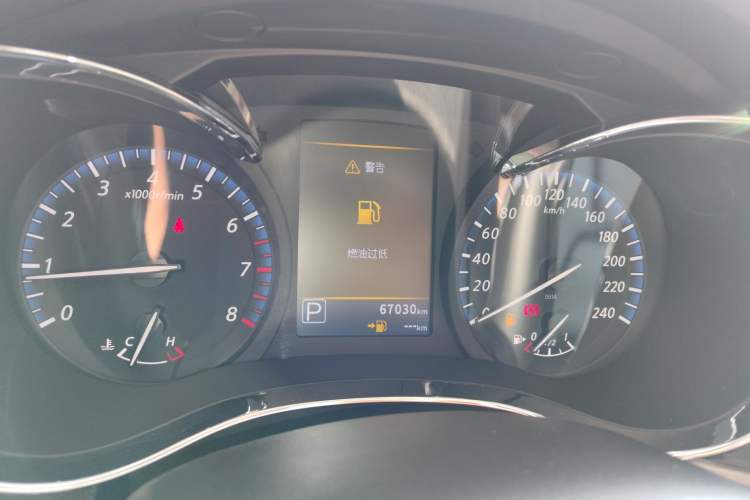 Used Venucia D60 2019 1.6L XL CVT SmartConnect Elite Edition (ISS)