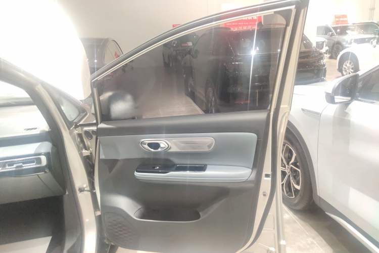 Used AION Y 2023 Plus 510 Enjoy Edition