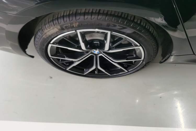 Used BMW 5 Series 2023 530Li Luxury Edition M Sport Package
