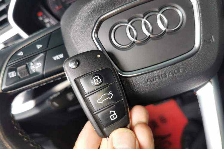 Used Audi Q3 2023 35 TFSI Progressive Dynamic Edition (1.4T)