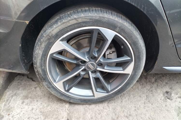 Used Audi A4L 2022 40 TFSI Fashion Dynamic Model
