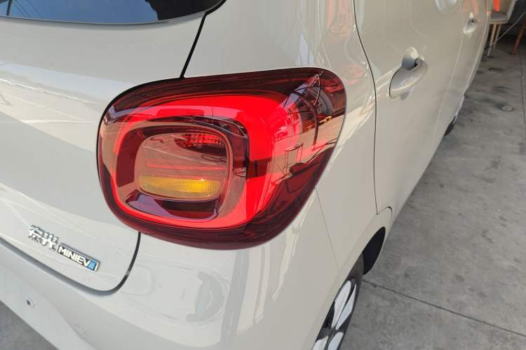 Used Wuling Hongguang MINIEV 2025 Four-Door Version Advanced Edition
