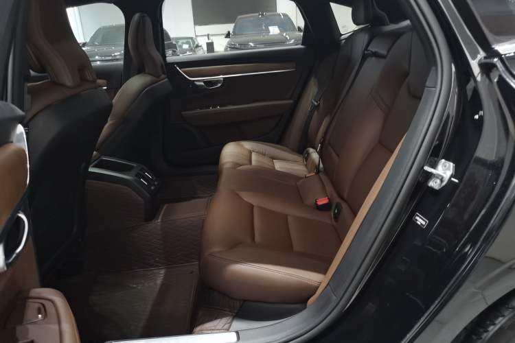 Used Volvo S90 2022 B5 Zhiyi Luxury Edition
