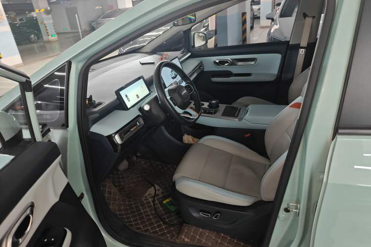 Used AION Y 2022 Plus 70 Smart Edition
