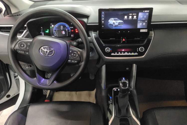 Used Toyota Corolla Cross 2023 Dual-Motor 2.0L Pioneer Edition
