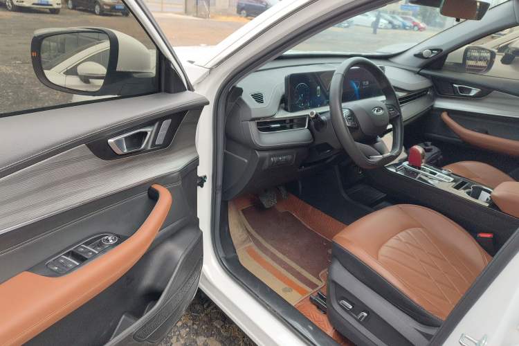 Used Chery Tiggo 8 PLUS 2022 290TGDI DCT Luxury Edition
