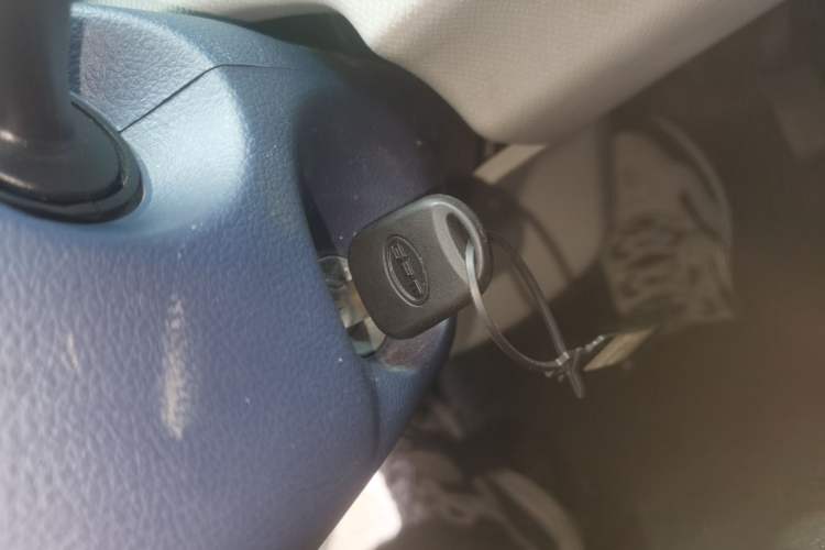 Used SRM New Energy E3L 2024 Standard 6-Seater Bus