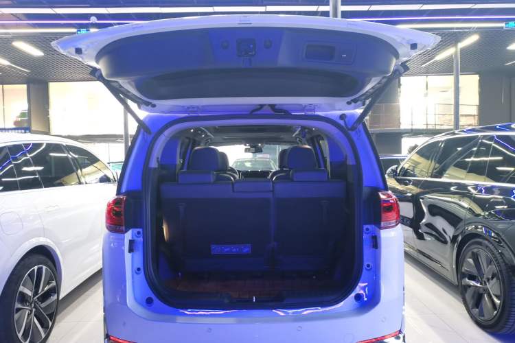 Used GAC Trumpchi M8 2023 Lingxiu Series 390T Prestige Edition
