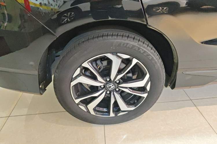 Used Honda UR-V 2017 240TURBO Two-Wheel Drive Classic Edition China V