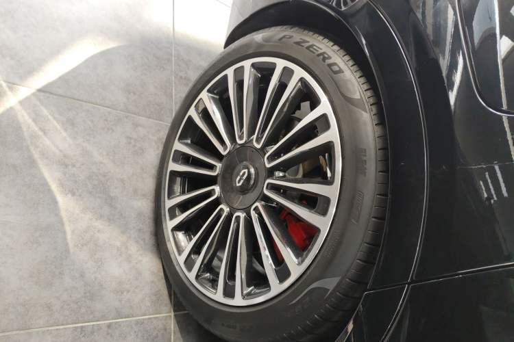 Used Hima AITO M9 2024 Range-Extended Ultra Version 52 kWh 6-Seater Model
